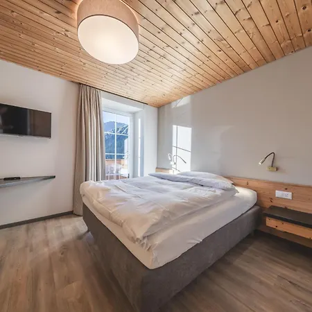 Quellenhof - Adults Only Hotel 3*