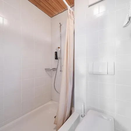 מלון Quellenhof - Self Check-in & Adults Only 3*