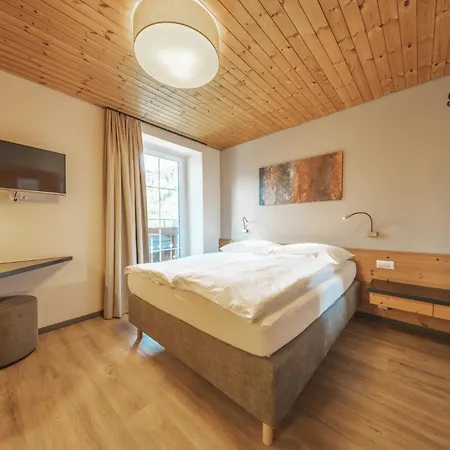 Quellenhof - Self Check-in & Adults Only Ароза